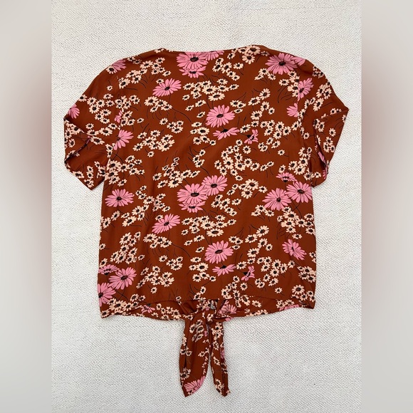 Madewell Novel Tie-Front Top in Hillside Daisies Multi Daisies Burnt Clay Size:S - Picture 3 of 15